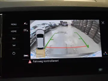 Karoq 1.5 TSI Clever KAMERA LED NAVI SHZ VIRTUAL