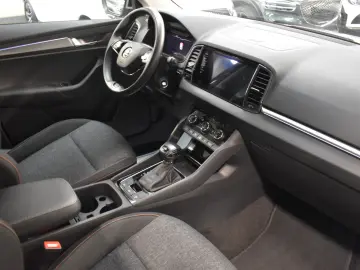 Karoq 1.5 TSI Clever KAMERA LED NAVI SHZ VIRTUAL