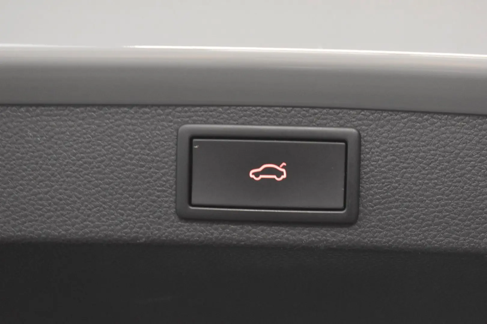 Karoq 1.5 TSI Clever KAMERA LED NAVI SHZ VIRTUAL