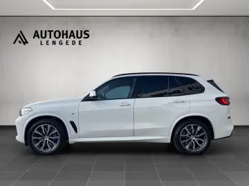 X5 xDrive 40d M-SPORTPAKET PANO AHK STANDHEIZUNG