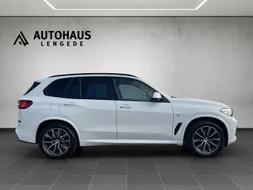 X5 xDrive 40d M-SPORTPAKET PANO AHK STANDHEIZUNG
