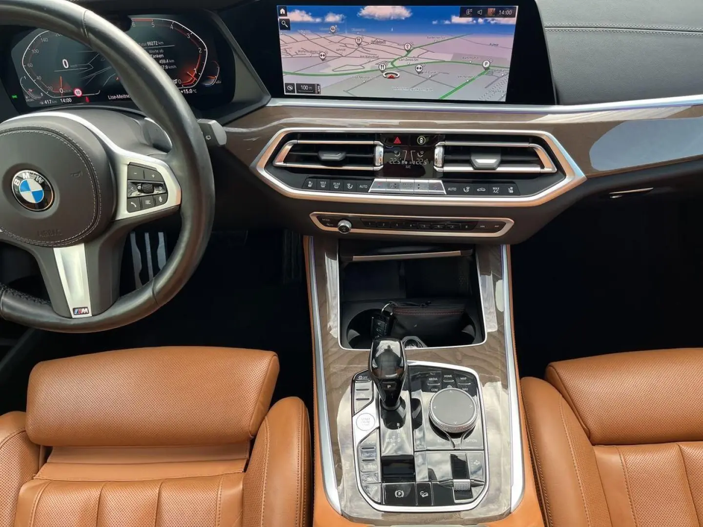 X5 xDrive 40d M-SPORTPAKET PANO AHK STANDHEIZUNG