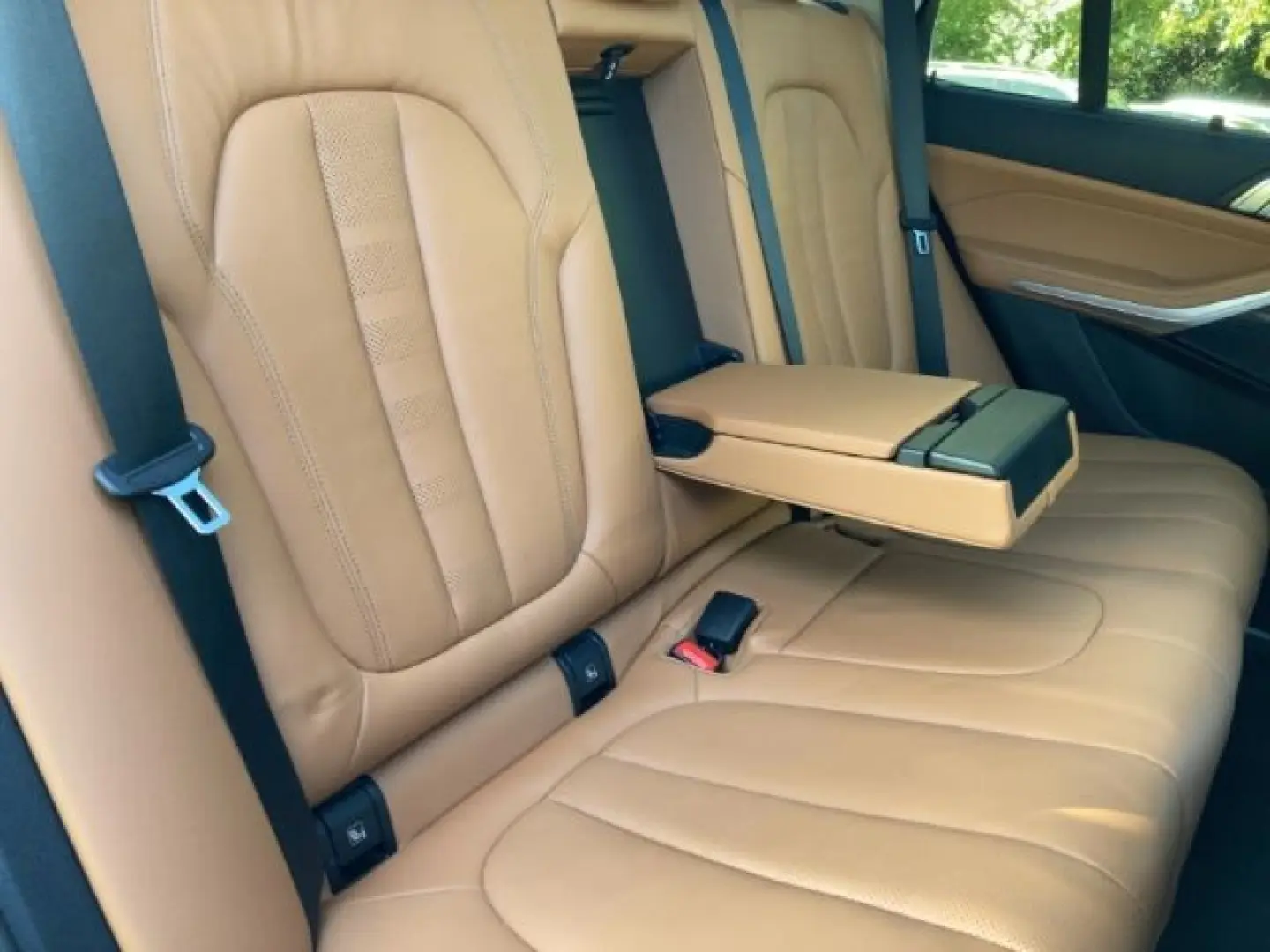 X5 xDr 40d StandHZG Pano AHK Luftfed. Navi Leder