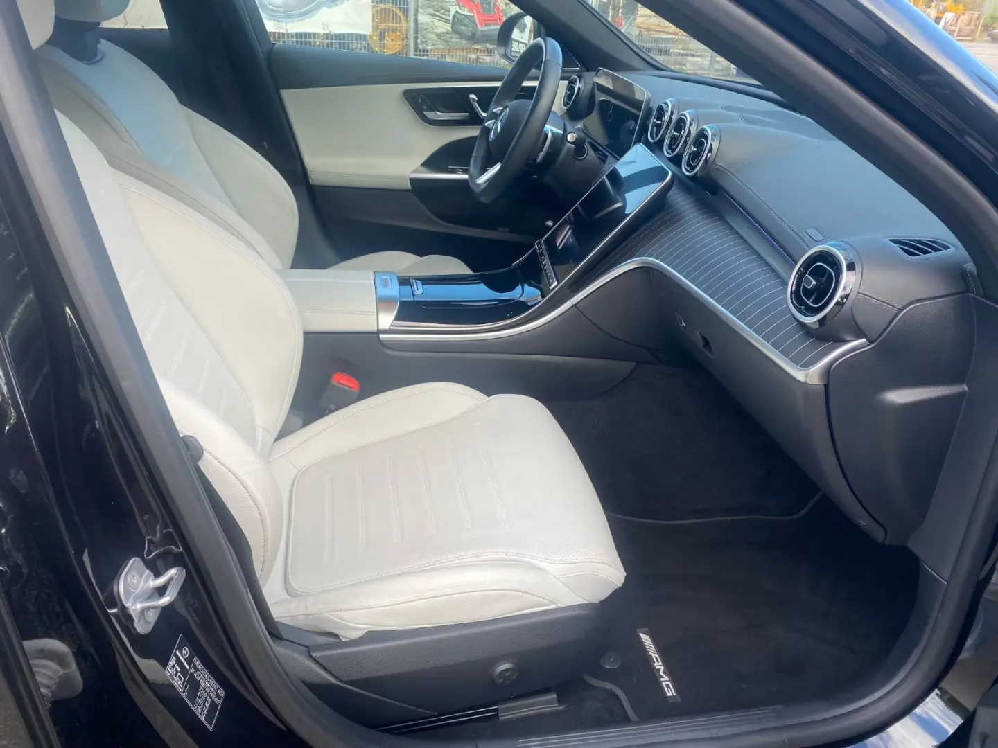 Mercedes-Benz C 180 Linie AMG  360    Memorie