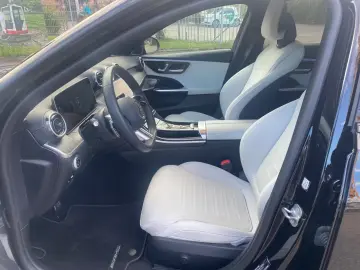 Mercedes-Benz C 180 Linie AMG  360    Memorie