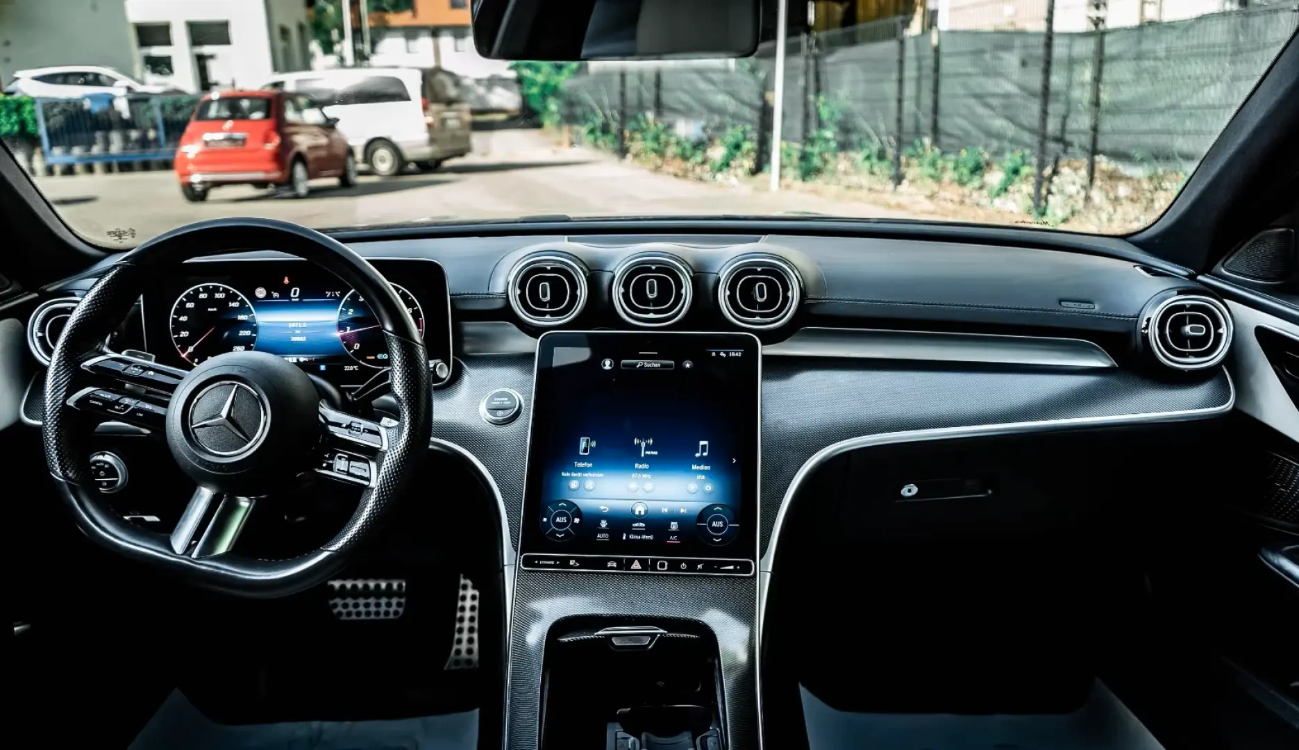 Mercedes-Benz C 200 Lim. 4Matic AMG LED LEDER