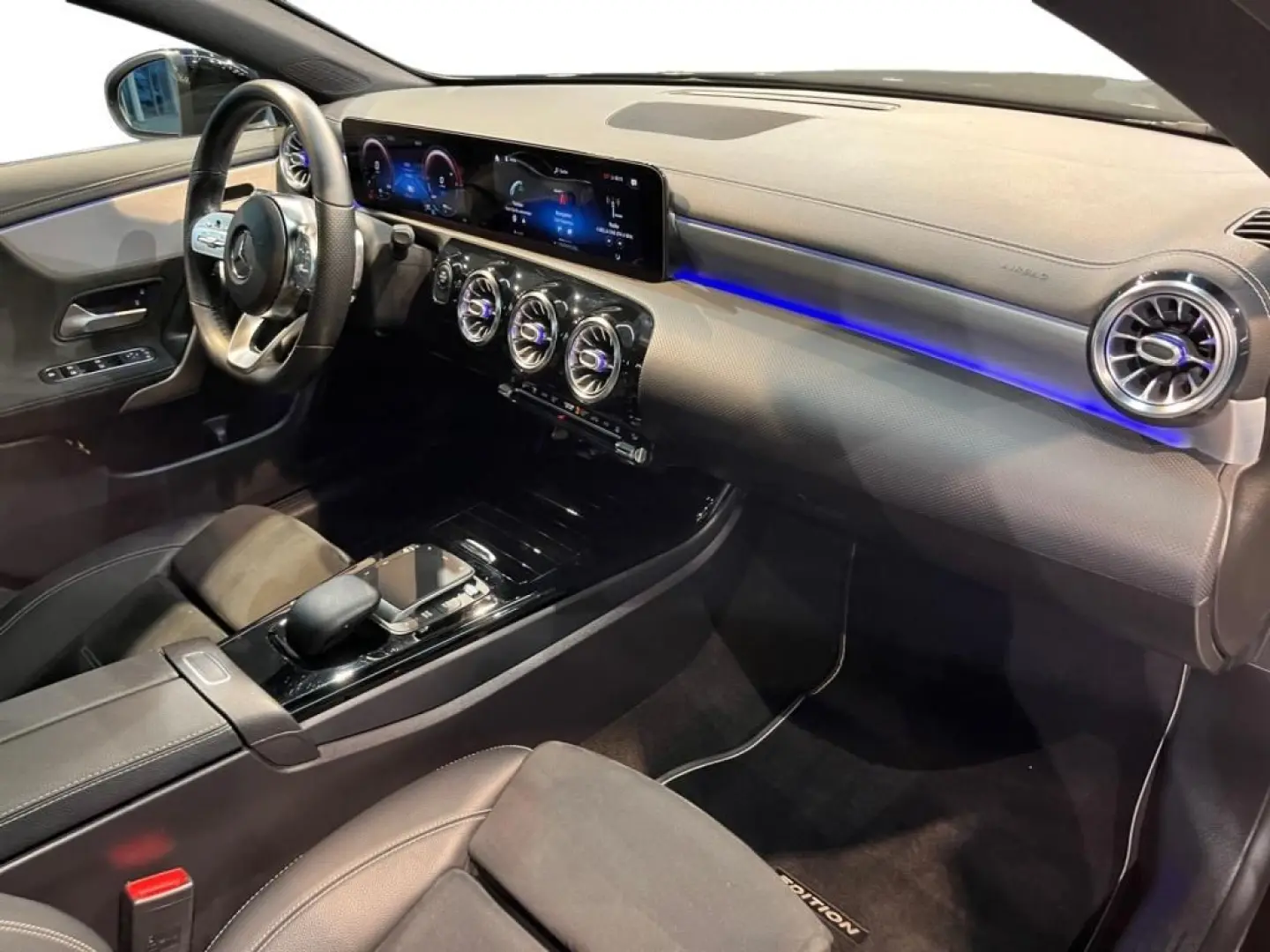 CLA 250 e Coupe AMG  MBUX Wide Navi Pano S-Sitz