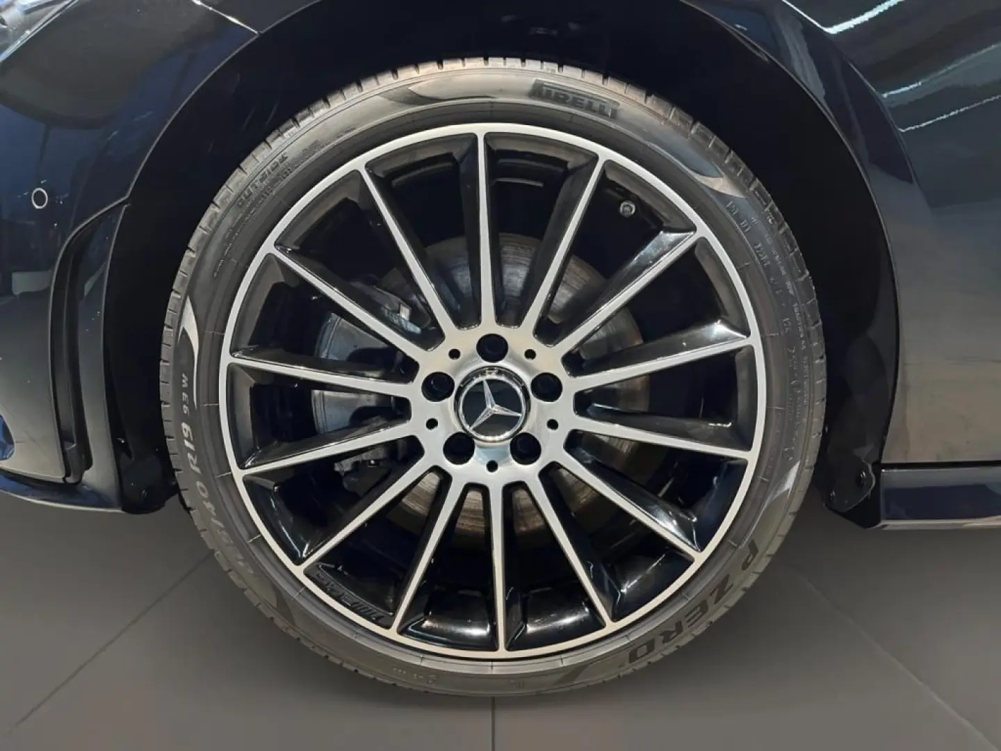 CLA 250 e Coupe AMG  MBUX Wide Navi Pano S-Sitz