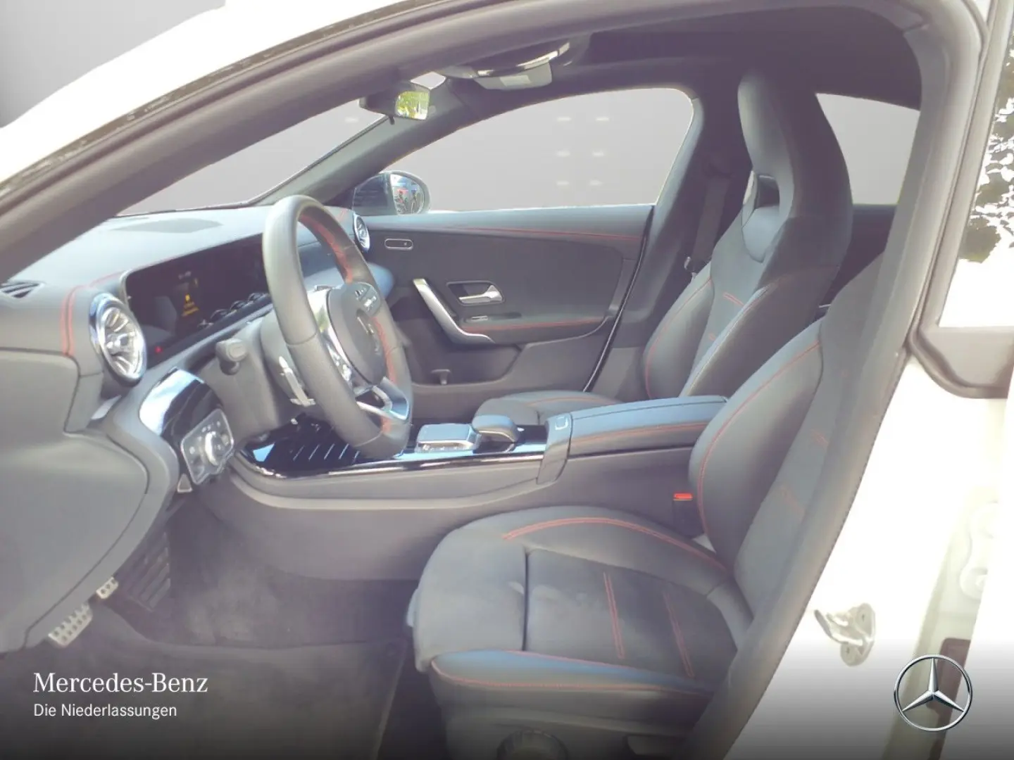 CLA 250 CP AMG Night Pano MBem Kamera HuD Sound