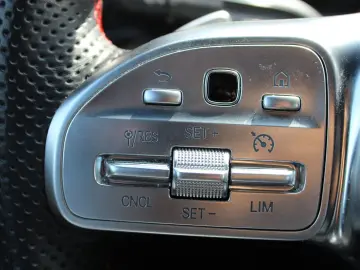 CLA 200 Coupé AMG PANO LED KAMERA NIGHT NAVI DAB