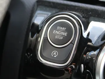 CLA 200 Coupé AMG PANO LED KAMERA NIGHT NAVI DAB