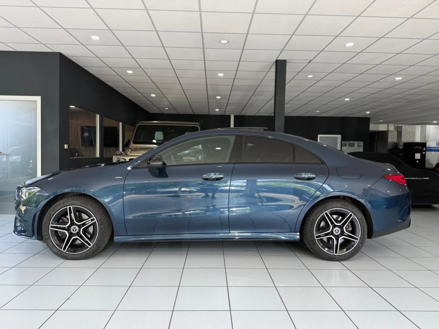 CLA 250e AMG-LINE PANO MBEAM KEYLESS KAMERA NIGH