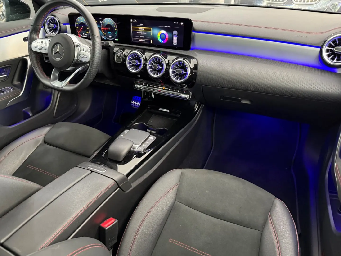 CLA 250e AMG-LINE PANO MBEAM KEYLESS KAMERA NIGH