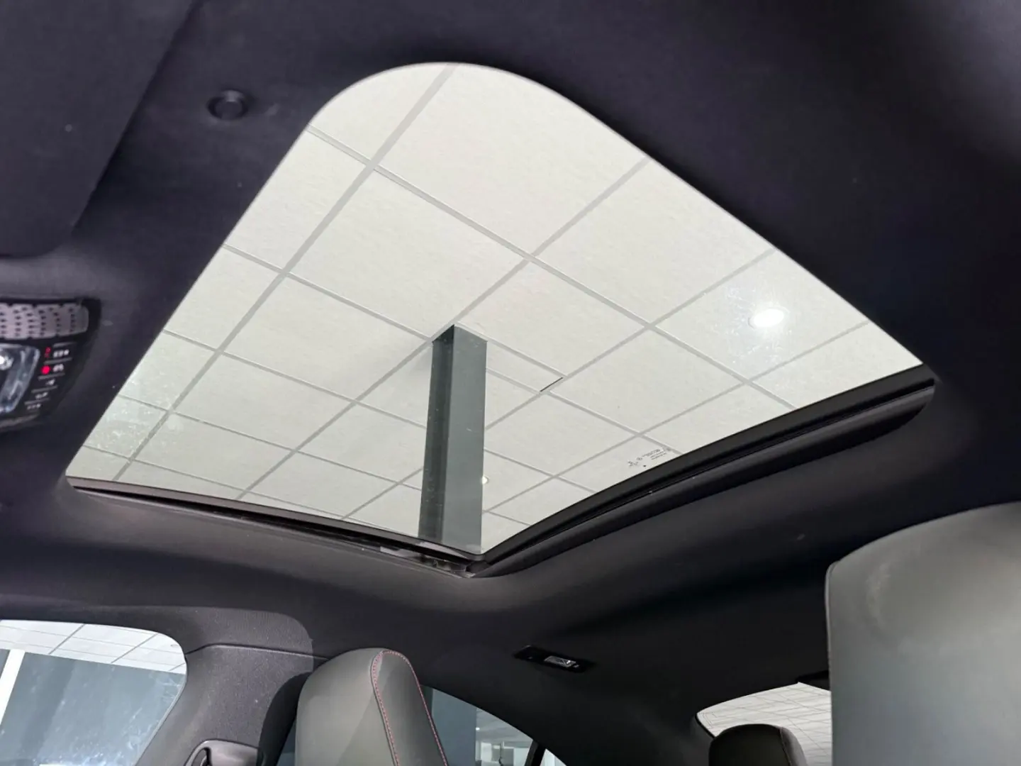 CLA 250e AMG-LINE PANO MBEAM KEYLESS KAMERA NIGH