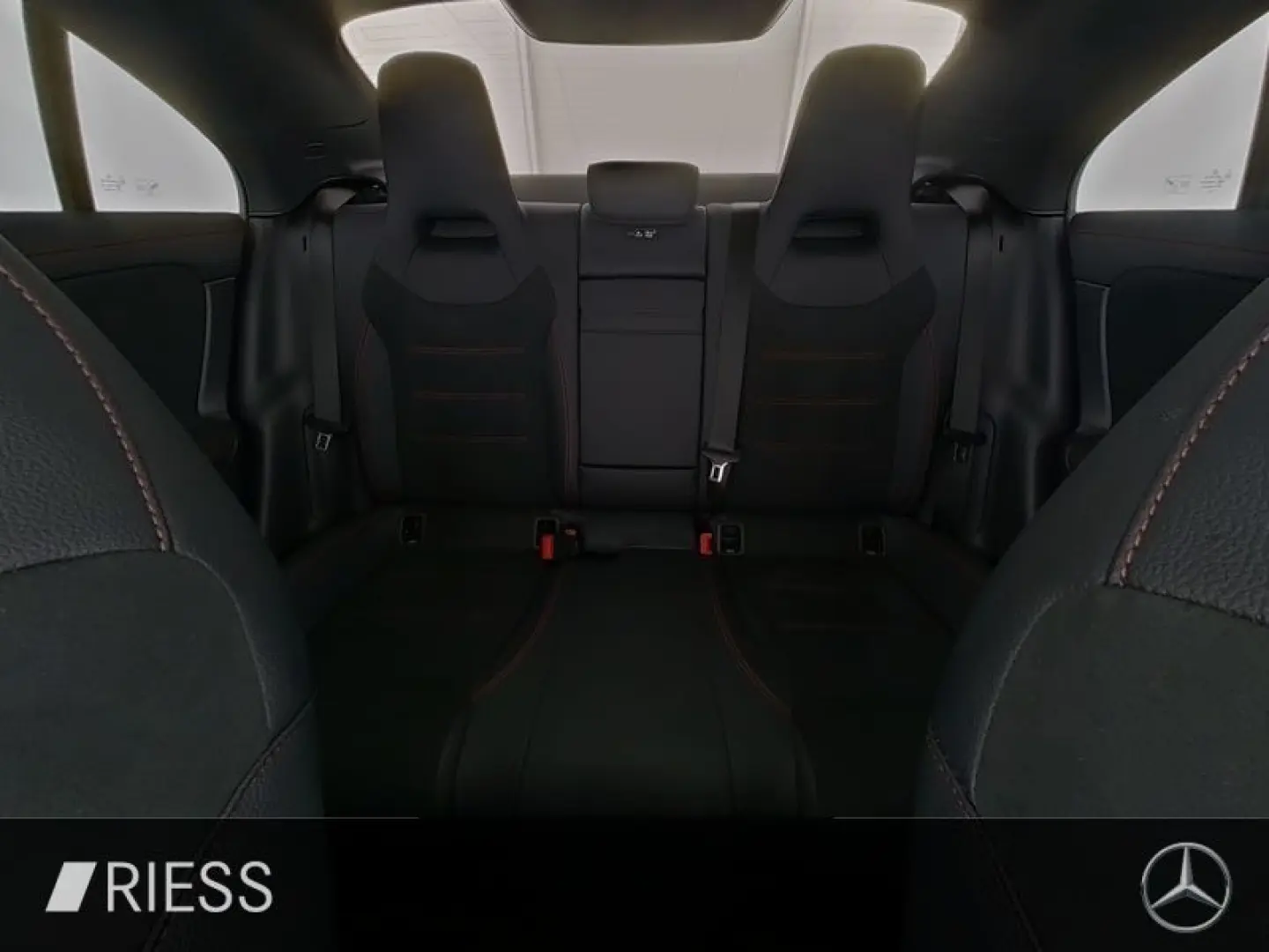 CLA 200 Coupé AMG Sport Night LED Pano Ambi 19''