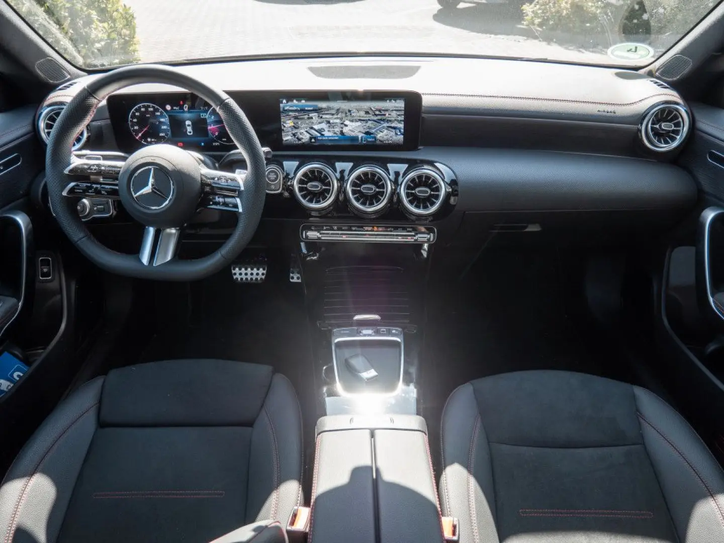 CLA 180 Coupé AMG Line Abstandstemp. LED Pano Na