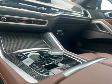 X6 40i xDrive M Sport Paket Pro AHK PANO STHZ