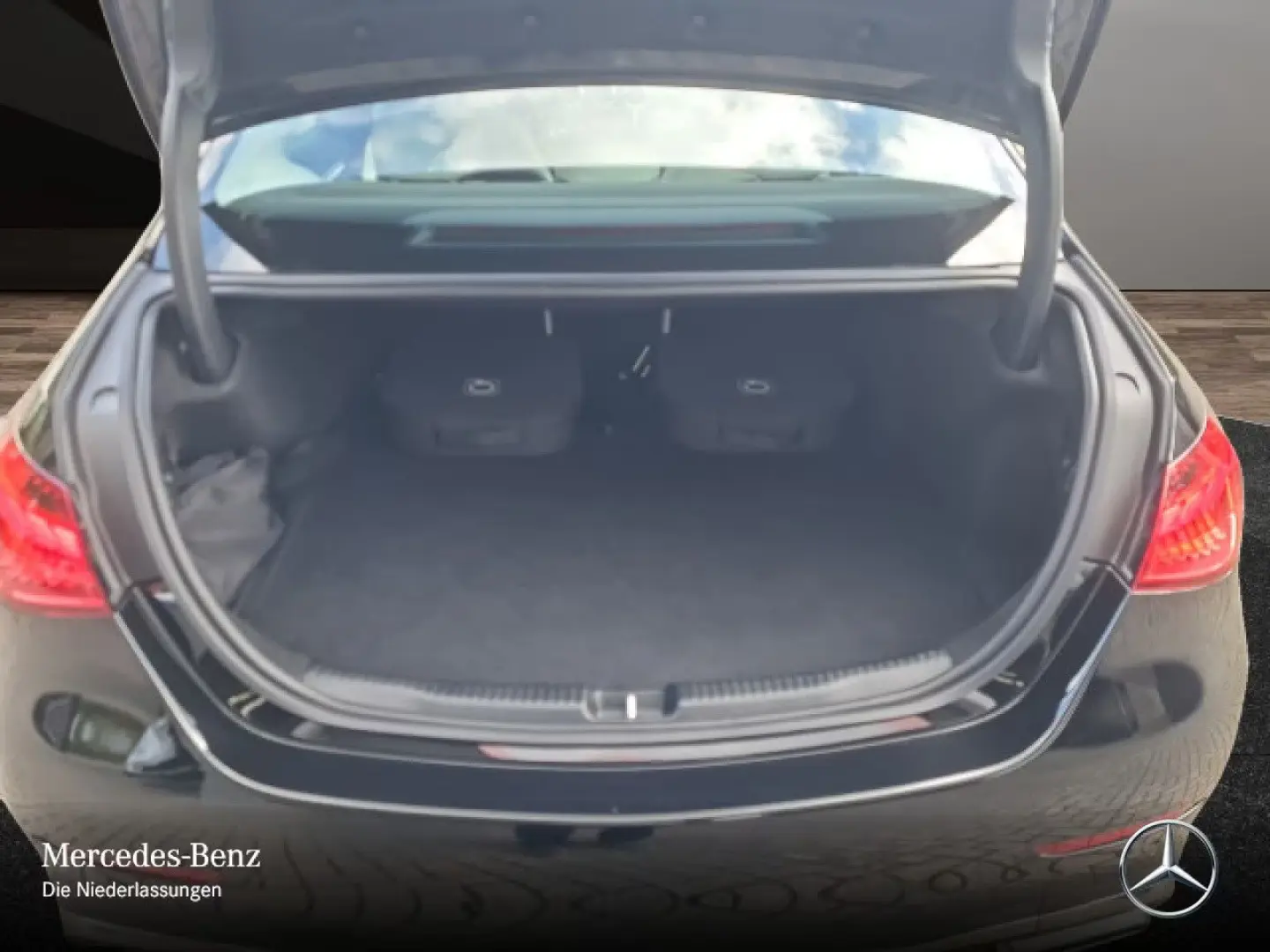 Mercedes-Benz C 300 de AMG Advanced Pano LED