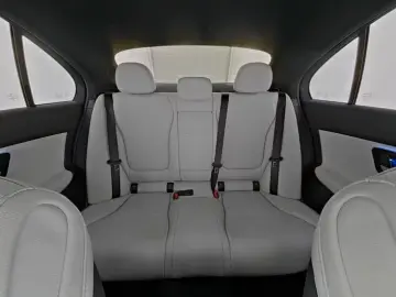 Mercedes-Benz C 300 e AMG Premium