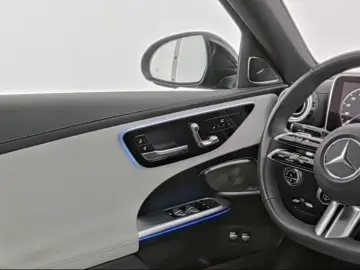 Mercedes-Benz C 300 e AMG Premium