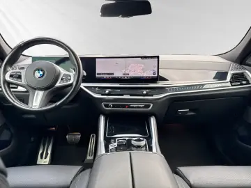 X6 xDrive40i M Sport Pro AHK Pano H K Standhzg.