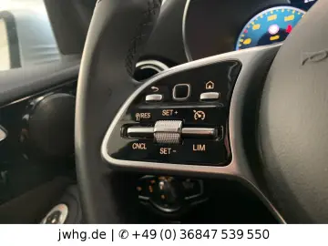 GLC 300 e 4M LED Navi  18  Kam DAB Tempomat