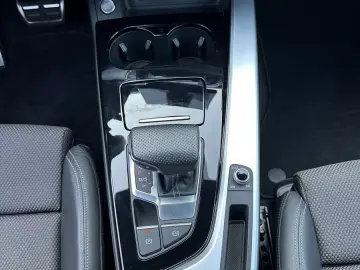 A5 SpB 40 TFSI Qu S-Line Black NAV LED PANO 20ZO