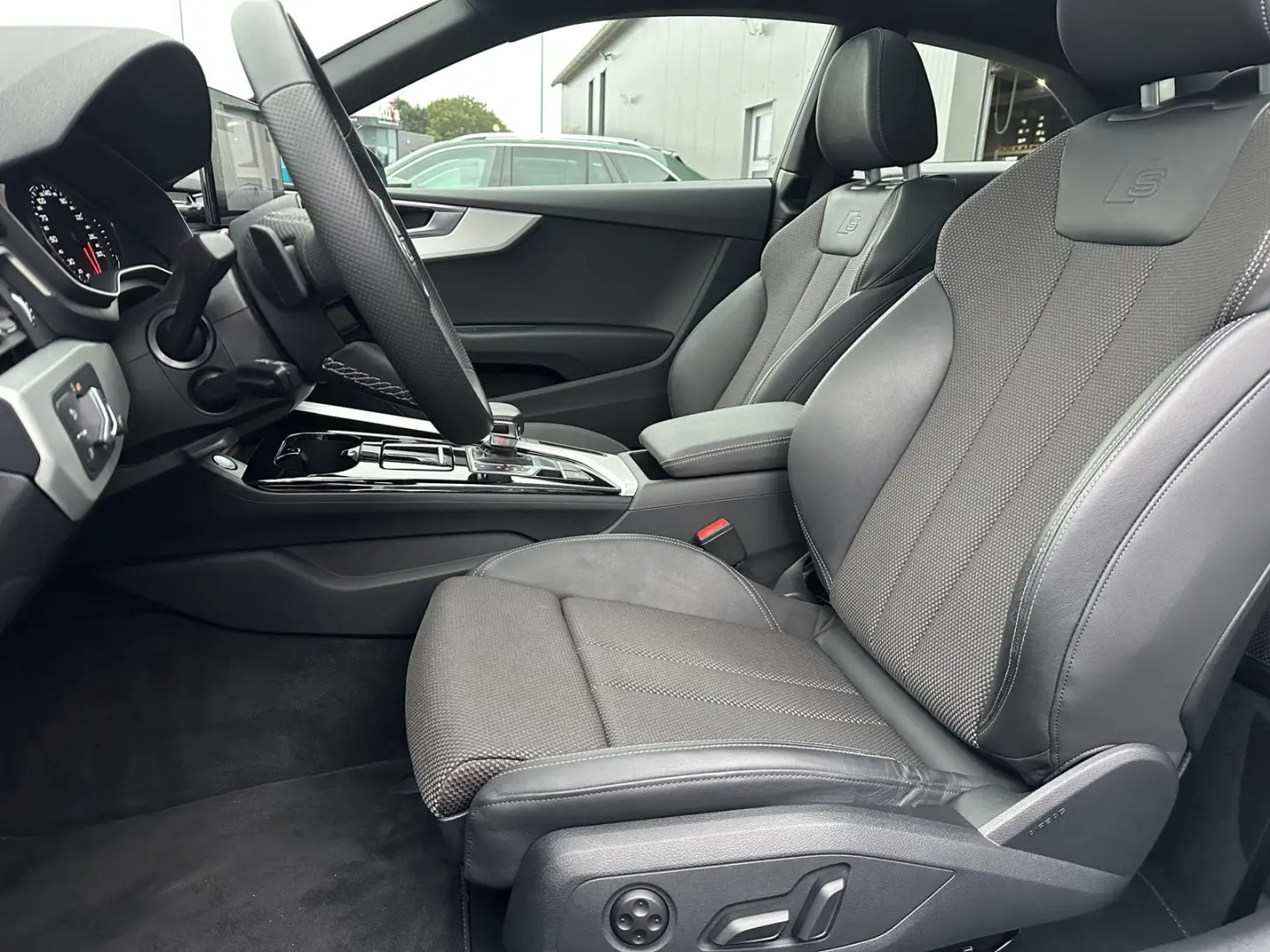 A5 40 TDI Qu S-Line Individual NAV LED PANO 19ZO