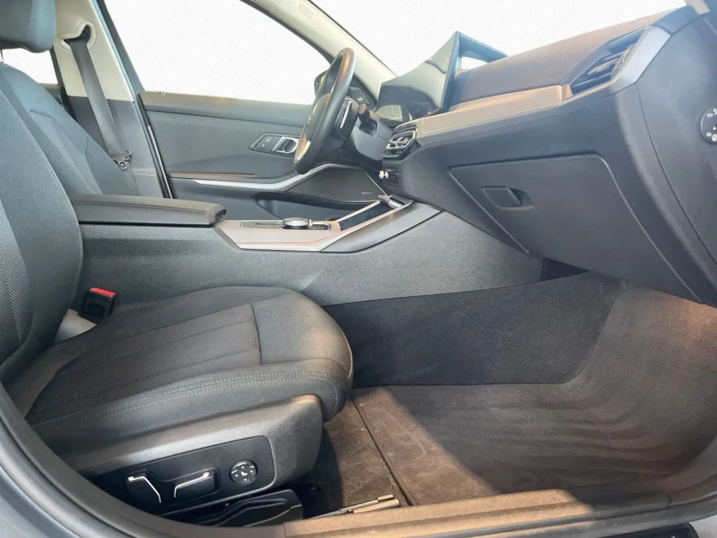 320d Aut. Lim. Ad.LED LiCoPro AHK H K PaAs GRA