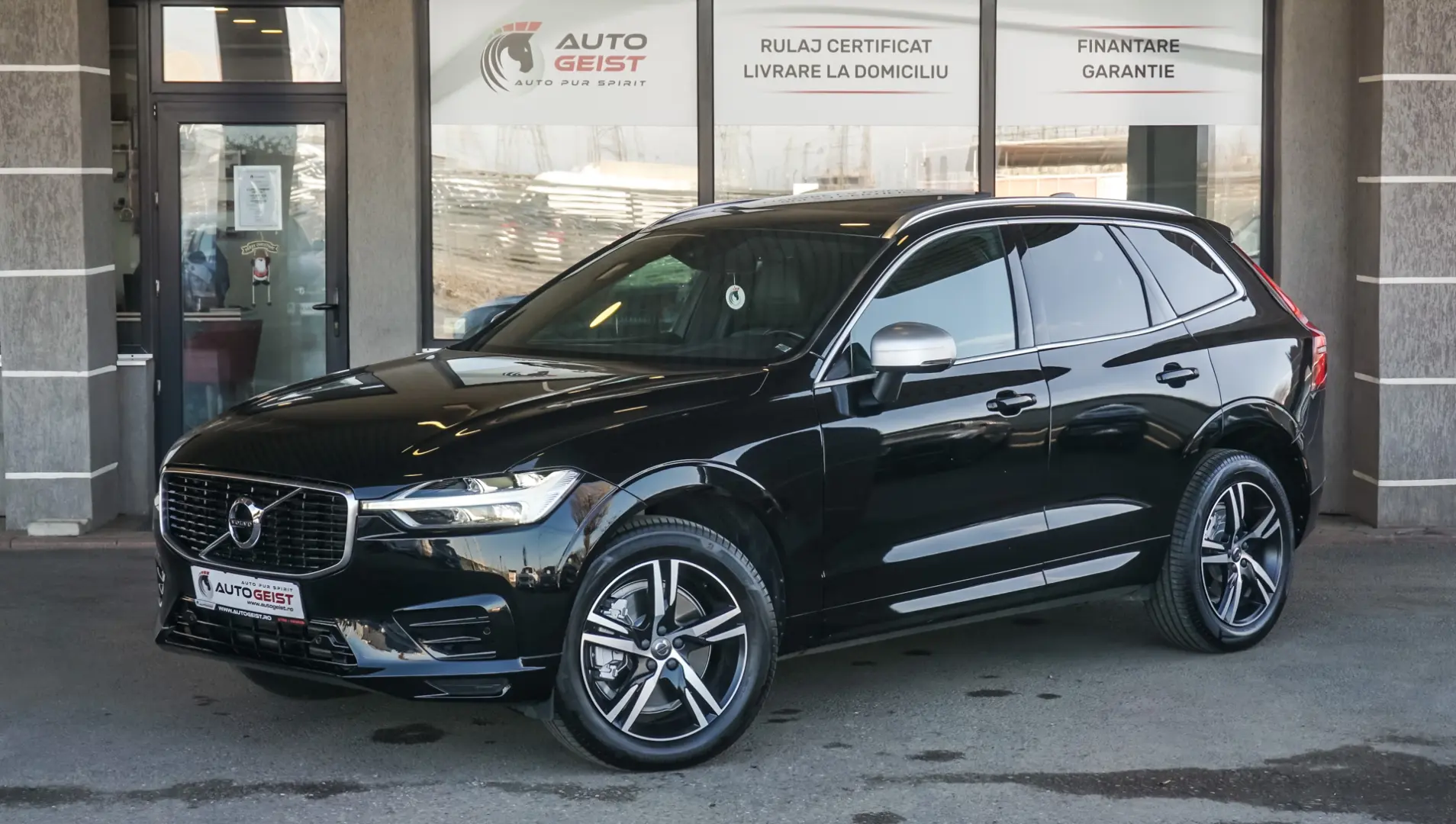 Volvo XC 60 D5 AWD Geartronic RDesign