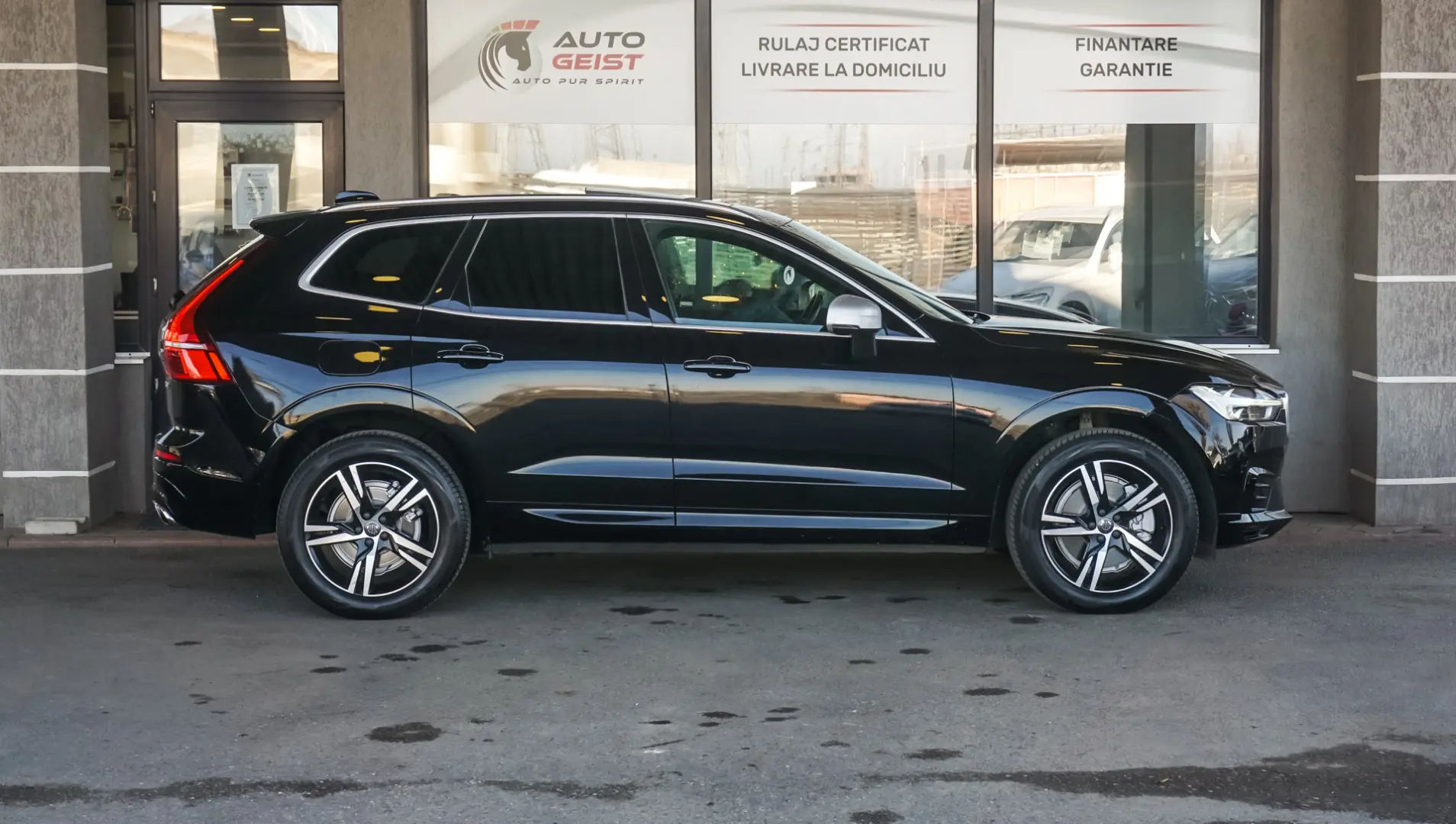 Volvo XC 60 D5 AWD Geartronic RDesign