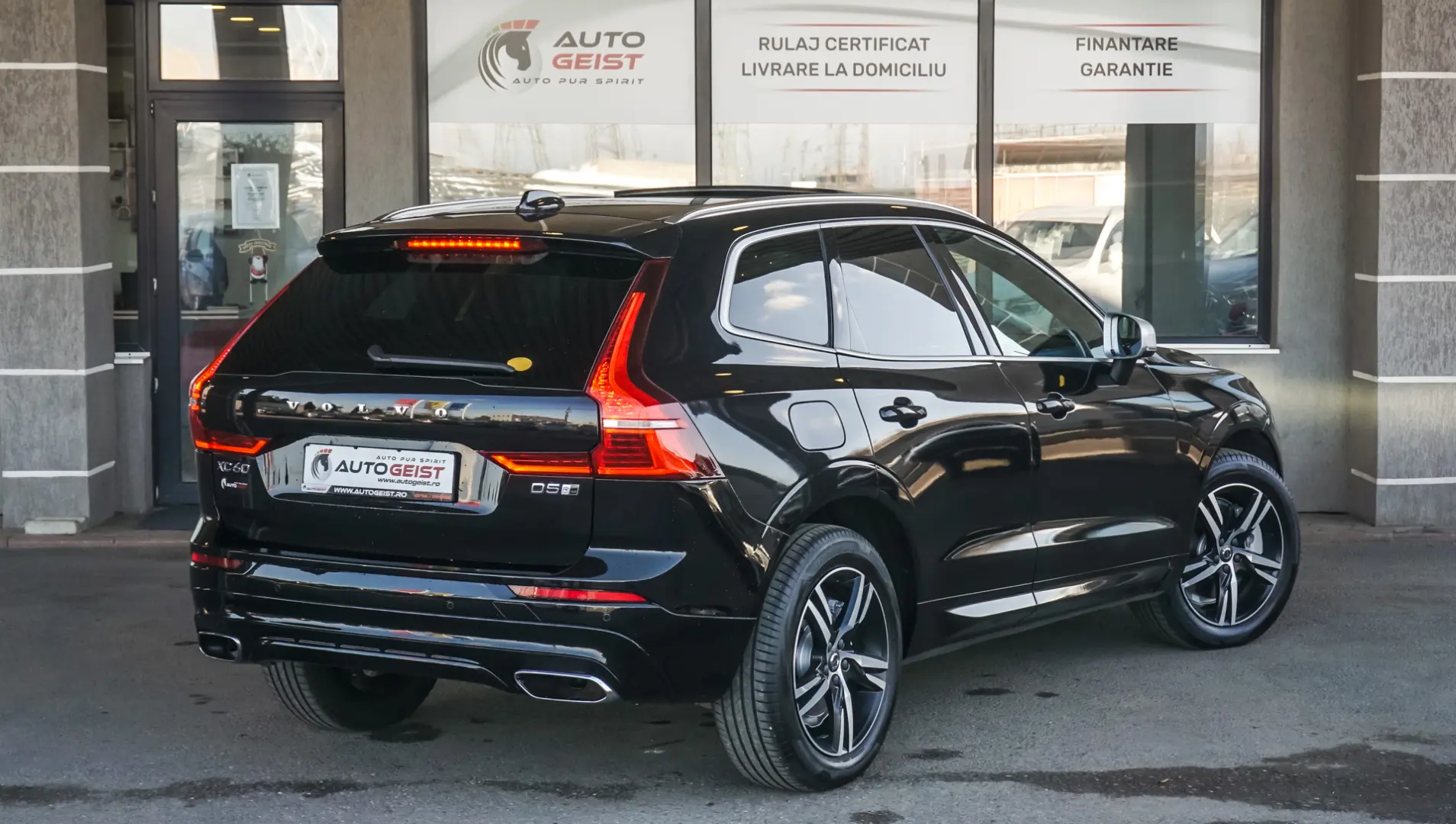 Volvo XC 60 D5 AWD Geartronic RDesign
