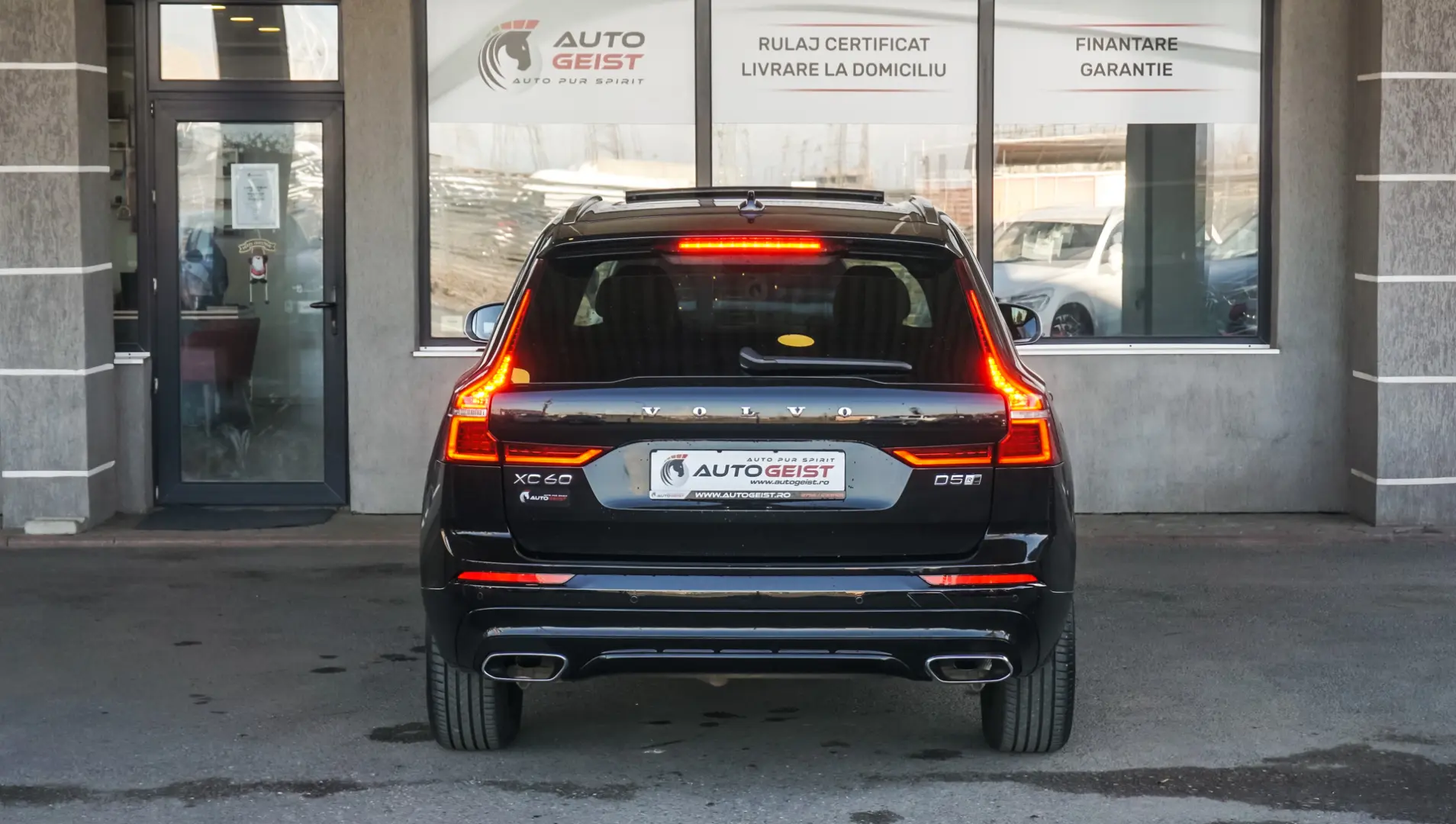 Volvo XC 60 D5 AWD Geartronic RDesign