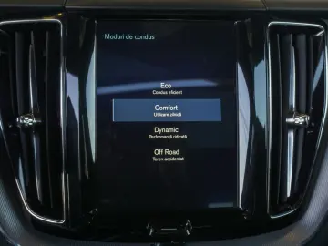 Volvo XC 60 D5 AWD Geartronic RDesign