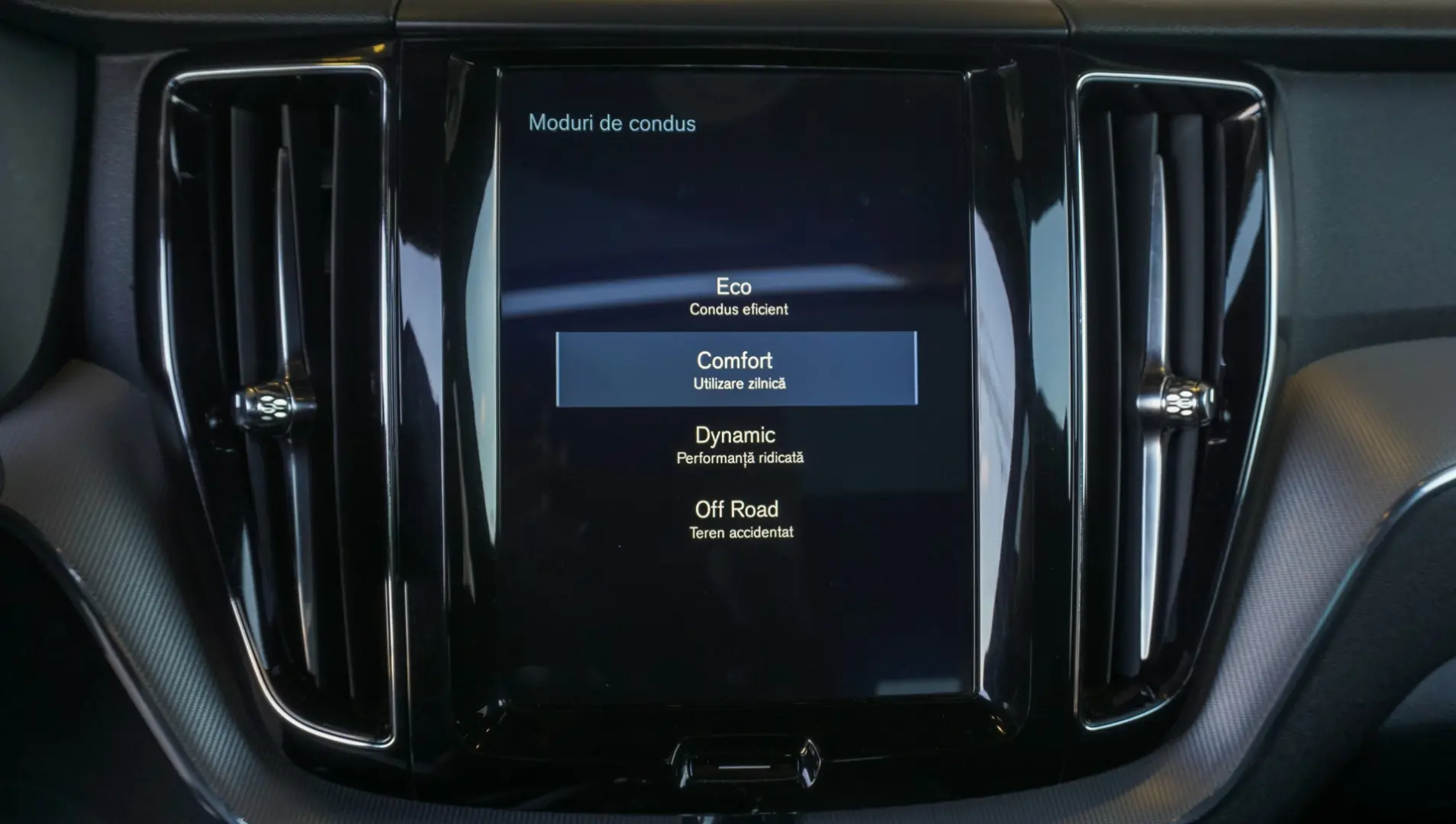 Volvo XC 60 D5 AWD Geartronic RDesign