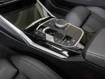 320 d Panorama Navi HUD RFK eSitze LenkradHZG PD