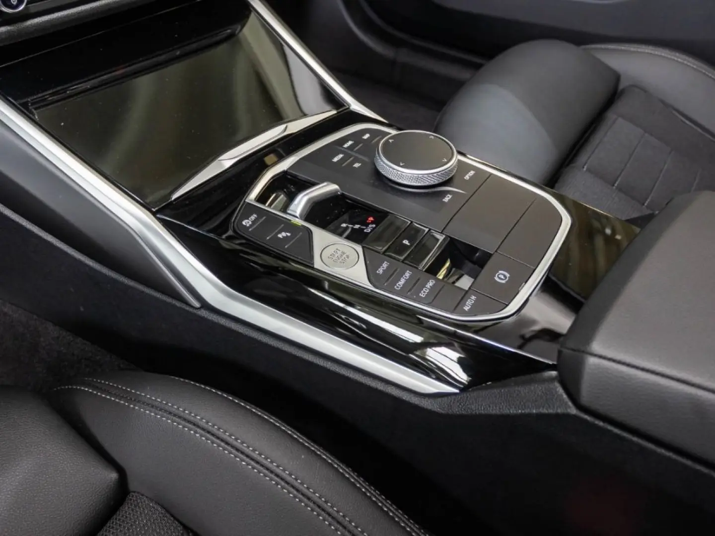 320 d Panorama Navi HUD RFK eSitze LenkradHZG PD