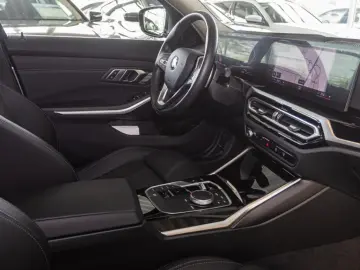 320 d Panorama Navi HUD RFK eSitze LenkradHZG PD