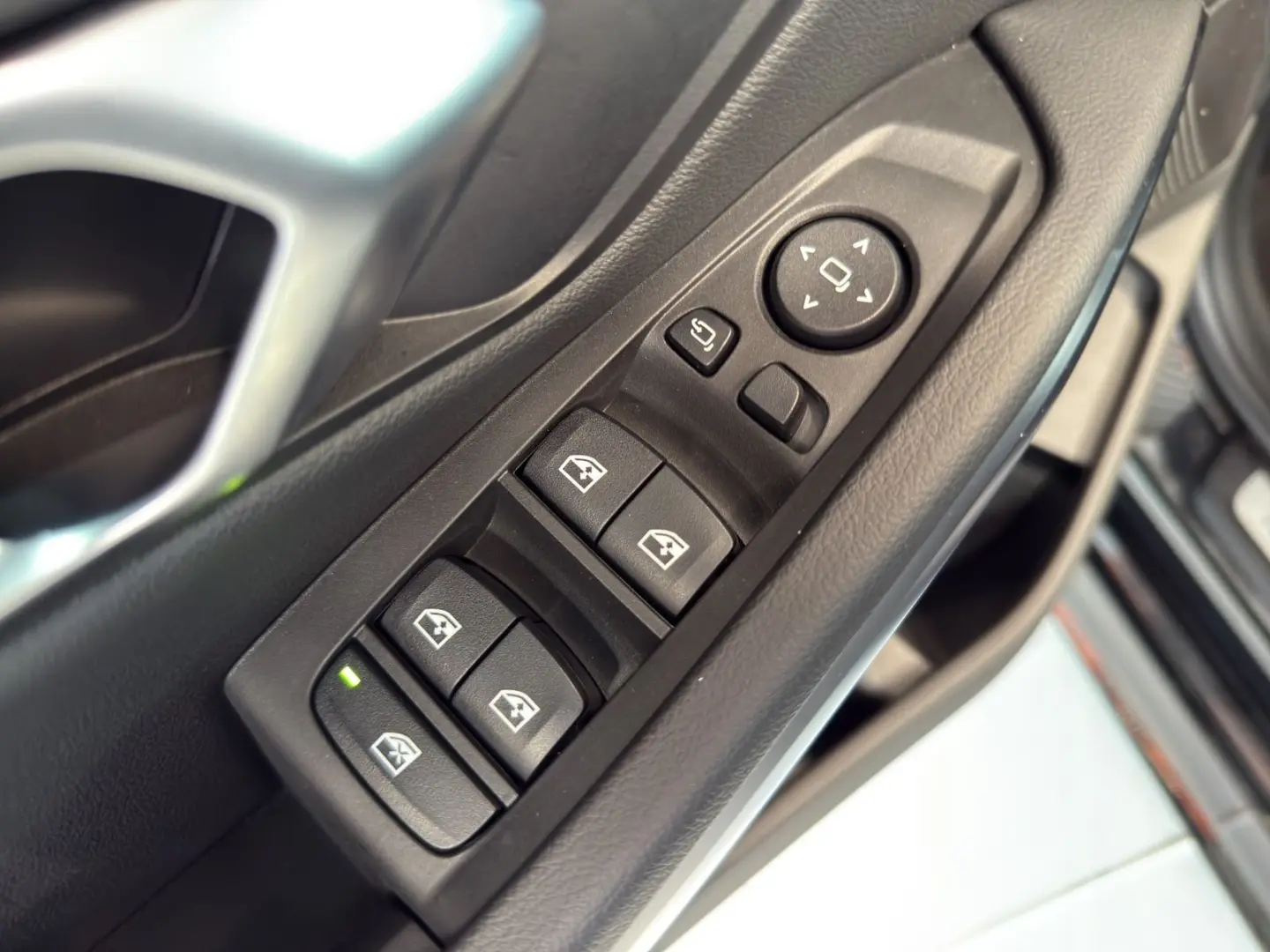 320d Limousine MSport NP64179 - WirelessCharging