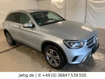 GLC 300 e 4M LED Virtual Kam Tempomat Navi