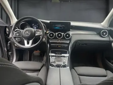 GLC 220 d 4M  MBUX KAMERA AHK SHZ AUT Distr LED