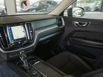 Volvo XC 60 D4 AWD Momentum