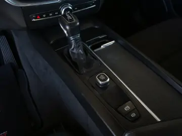 Volvo XC 60 D4 AWD Momentum