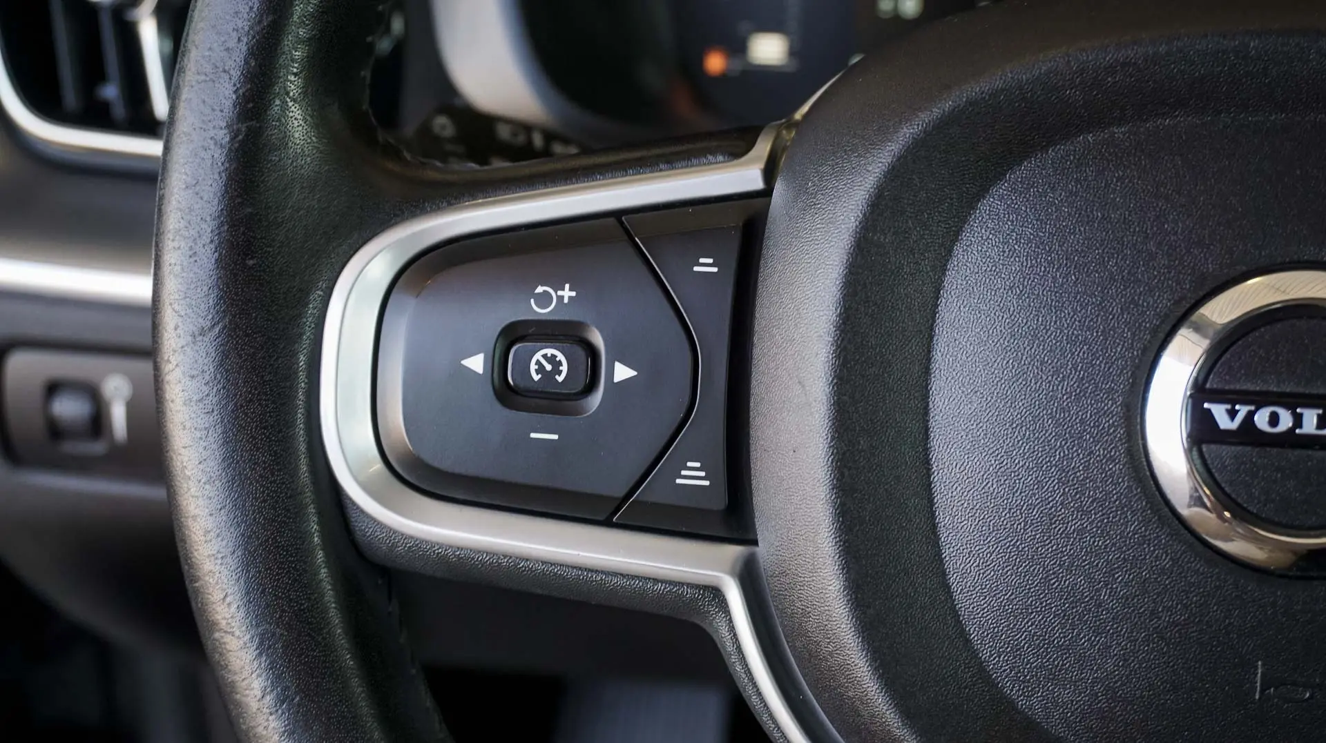 Volvo XC 60 D4 AWD Momentum