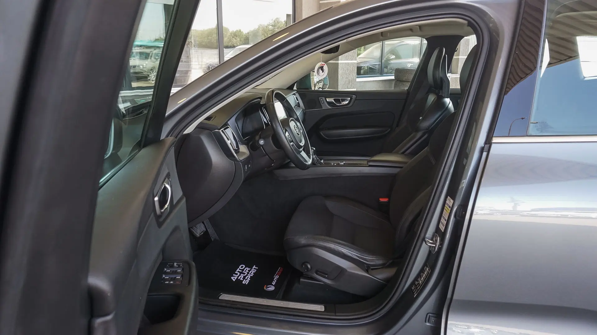 Volvo XC 60 D4 AWD Momentum