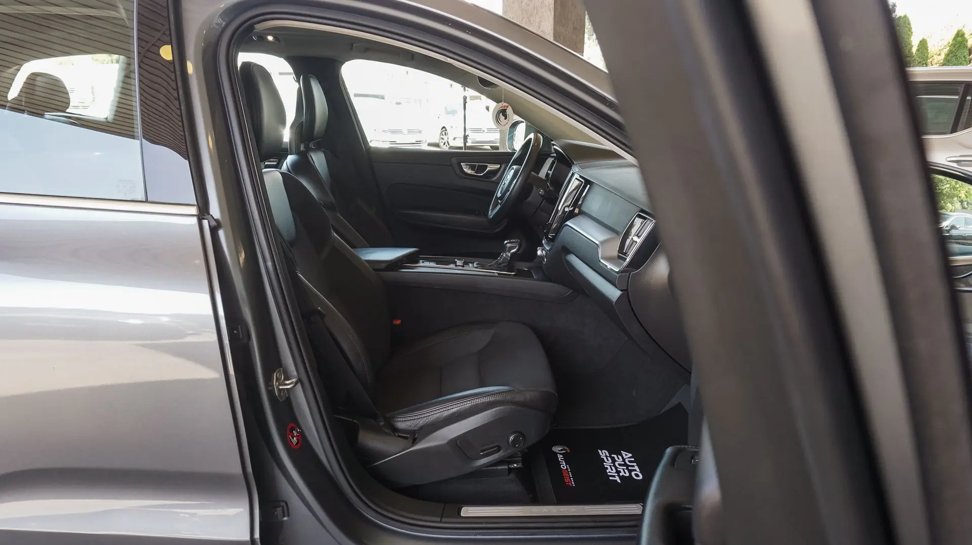 Volvo XC 60 D4 AWD Momentum