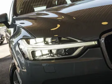 Volvo XC 60 D4 AWD Momentum