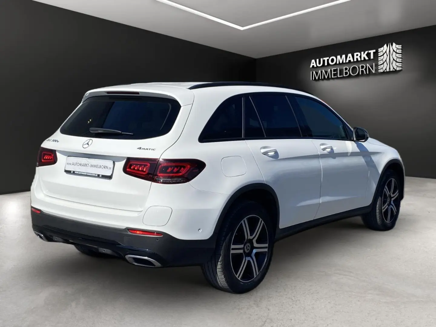 GLC 300 e 19 Night AHK Leder Kamera LED DAB Navi