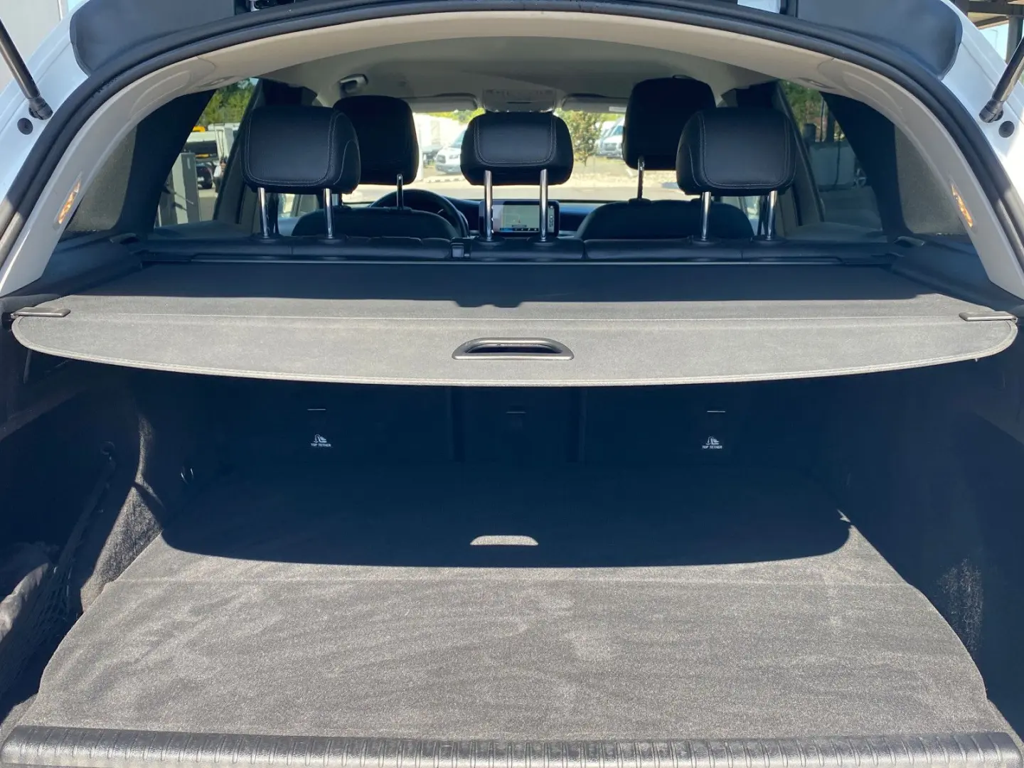 GLC 300 e 19 Night AHK Leder Kamera LED DAB Navi