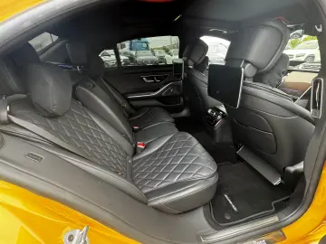 Mercedes-Benz S 560